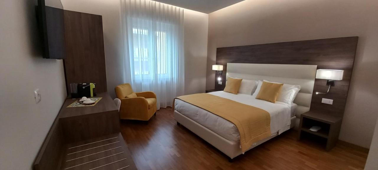 Orchid Luxury Suite Pescara Bagian luar foto