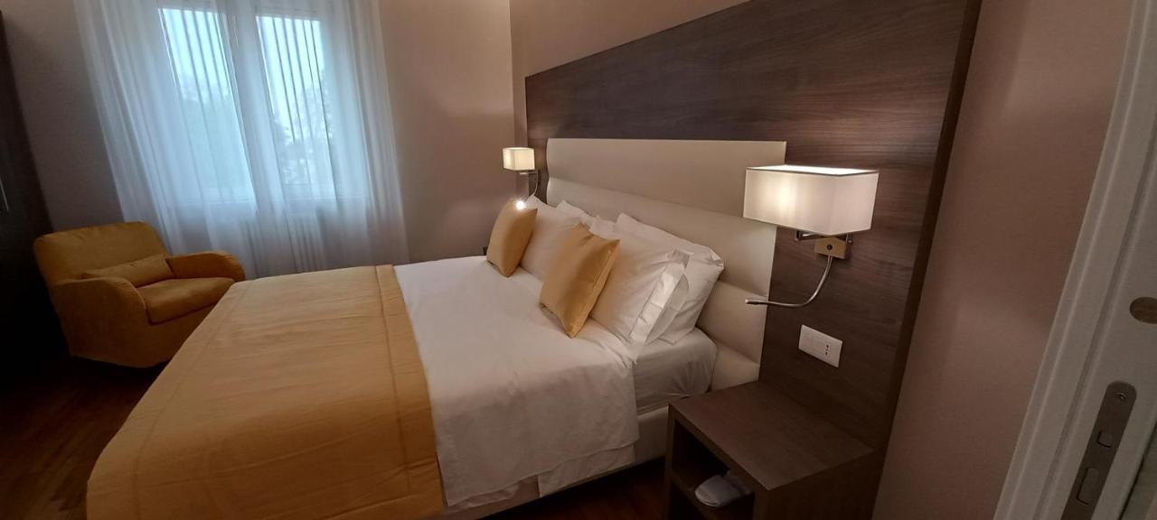 Orchid Luxury Suite Pescara Bagian luar foto
